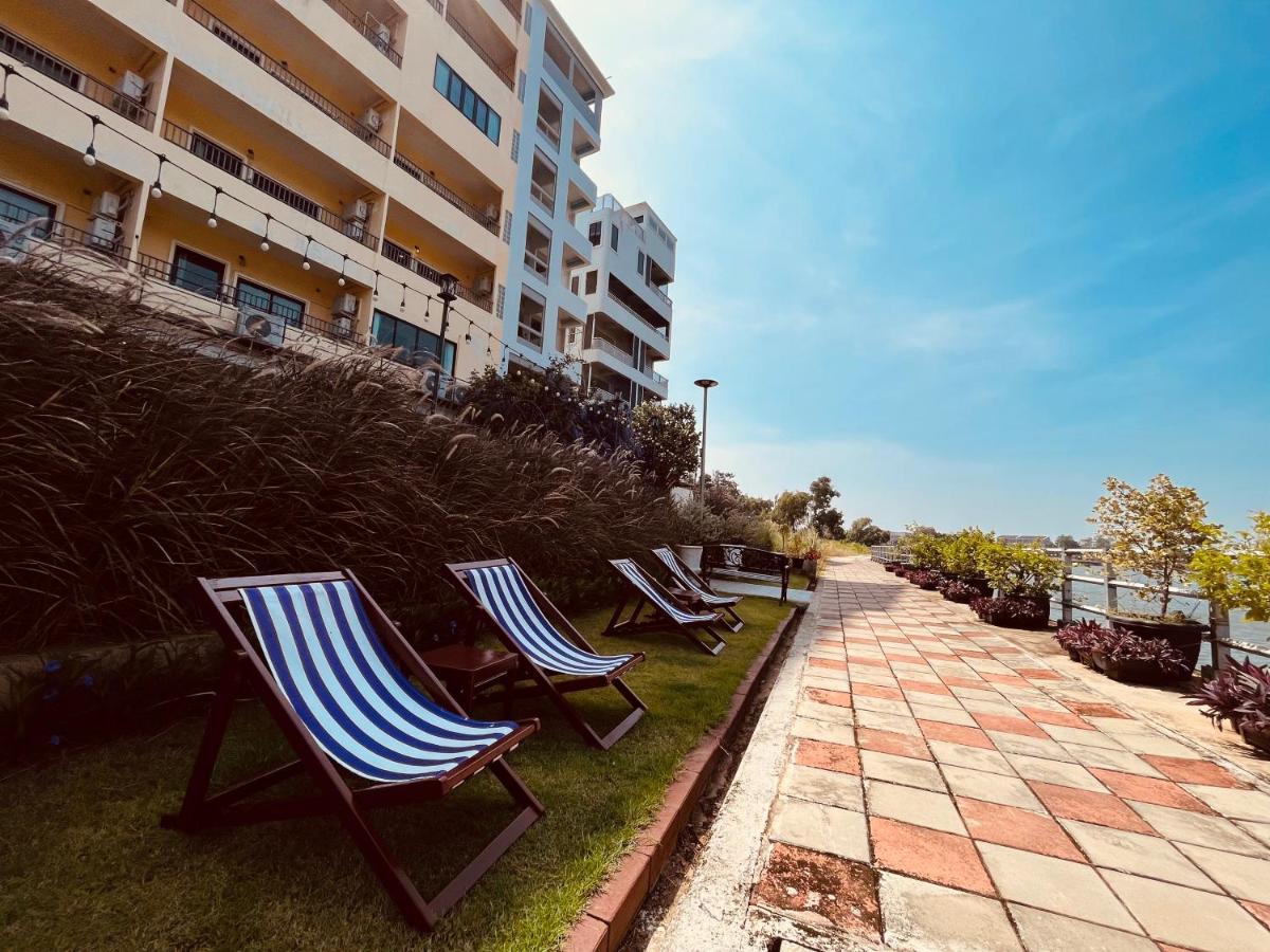Usabai Riverside Boutique Hotel Chanthaburi Ngoại thất bức ảnh