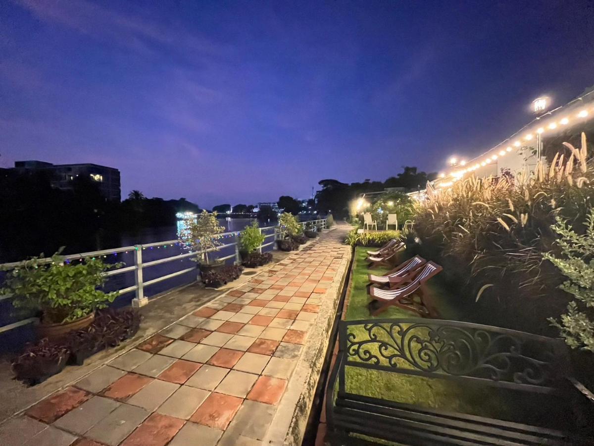 Usabai Riverside Boutique Hotel Chanthaburi Ngoại thất bức ảnh